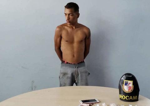 Em Manaus, homem é preso suspeito de esconder 90 trouxinhas de cocaína na cueca 