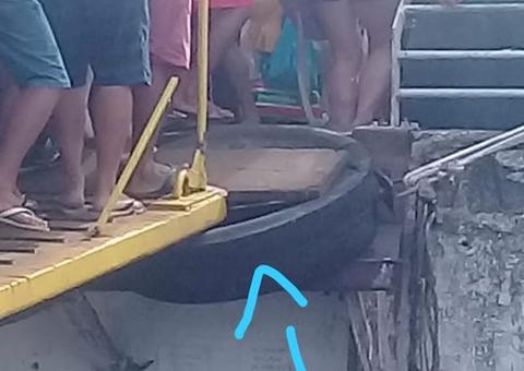 Acesso à balsa coloca em risco vida de passageiros em Manaus