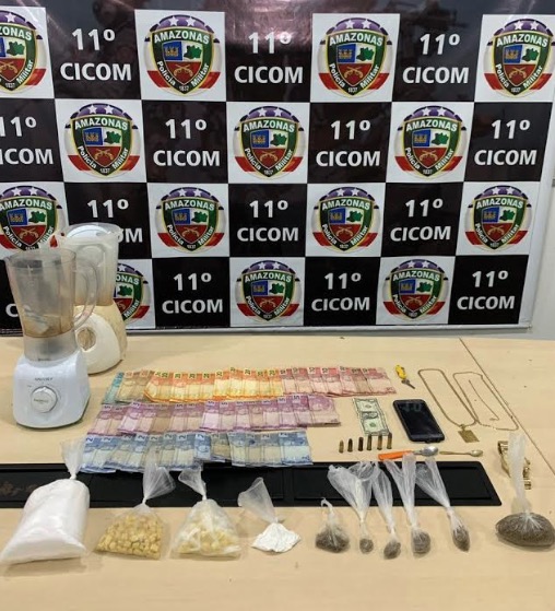 Com drogas e munições mulher de traficante é presa no 'Beco da Fumaça' em Manaus