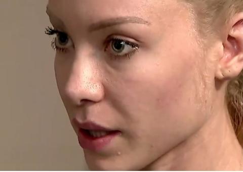 Najila tenta recuperar celular que entregou à polícia