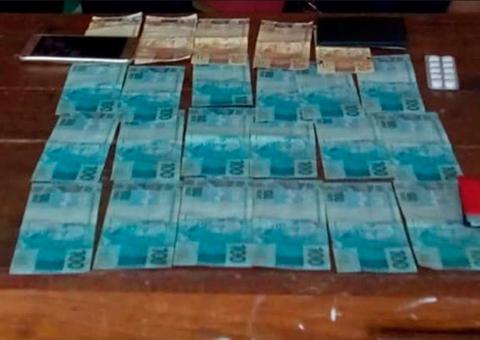 Após aplicar golpe em comerciantes, casal é preso com R$ 2 mil em notas falsas no Amazonas