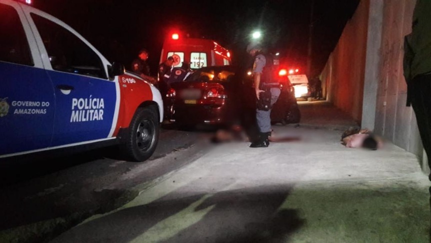 Bandidos roubam carro de motorista de app e um morre em tiroteio com a PM