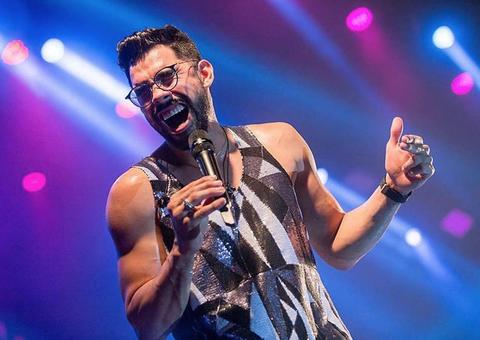 Gabriel Diniz recebe prêmio 'Hino Karaokê' e público vaia Bolsonaro no MTV Miaw 2019