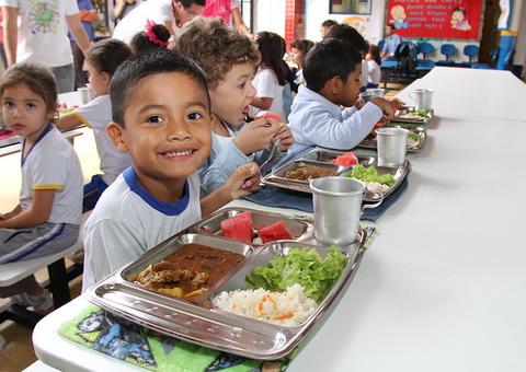 TCE Amazonas quer saber critérios de escolha de itens da merenda escolar