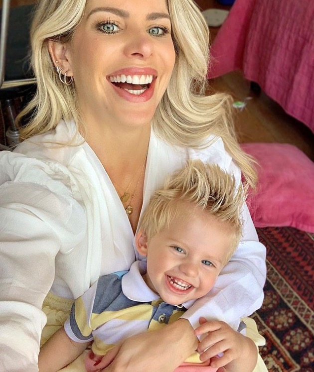 Karina Bacchi desabafa sobre fim do 1º casamento: ‘abri mão pela maternidade’