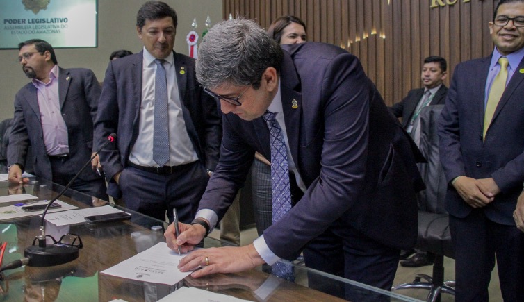 CMM adere à Frente Parlamentar para reduzir gastos e combater corrupção 