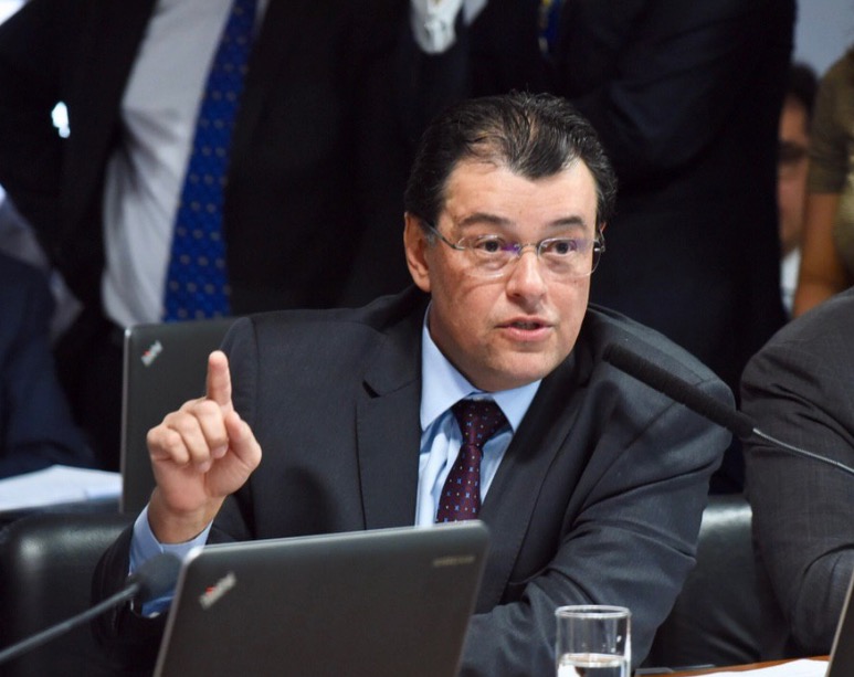 Emenda de Eduardo Braga garante ganhos reais para salário mínimo em 2020