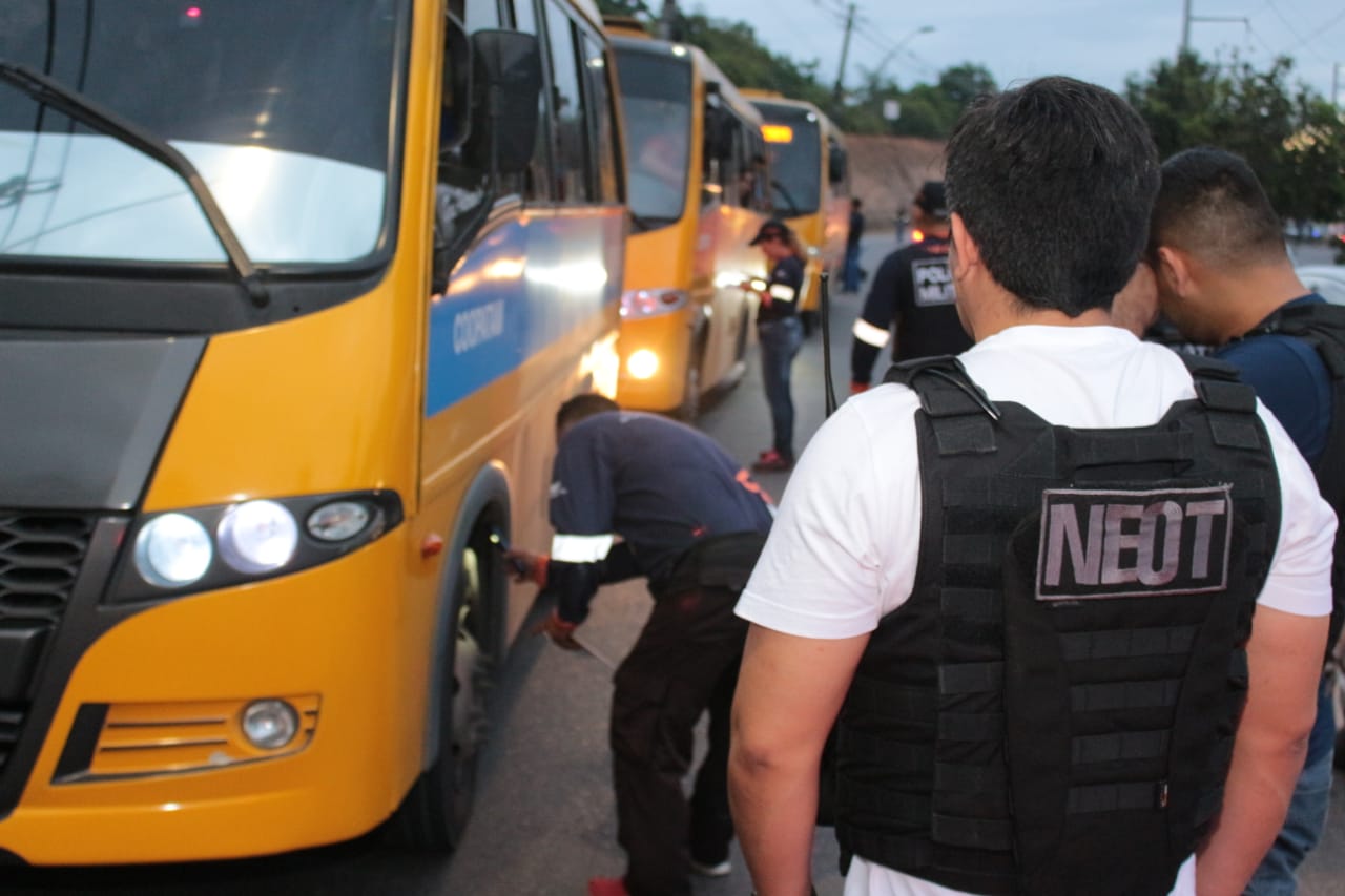 Motorista do transporte Alternativo é flagrado pelo Detran dirigindo embriagado em Manaus