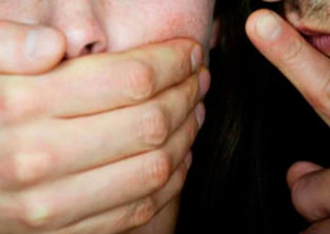 Com câncer, venezuelana autista denuncia padre por estupro durante ‘sessão de cura’ em Manaus