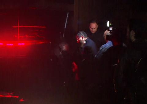 Vigilante suspeito de matar ex-aluno a facadas dentro de universidade é preso 