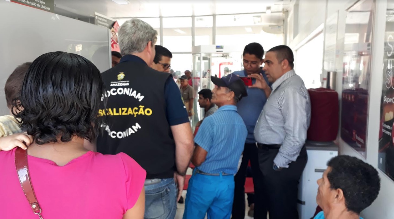 No Amazonas, agência bancária é multada pela 6ª vez por demora no atendimento