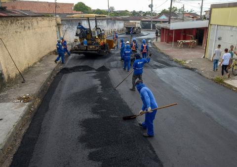 Obras de recapeamento avançam em ruas de Manaus