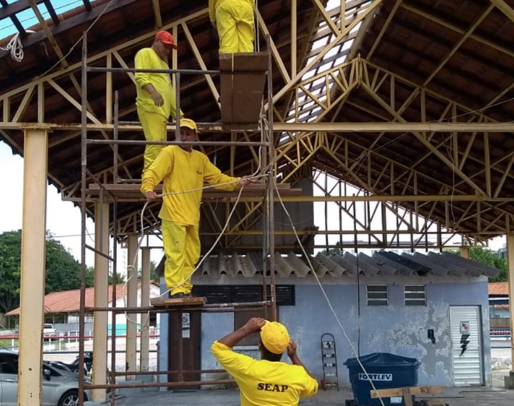 Presos trabalham na construção e reforma dos batalhões da PM no Amazonas