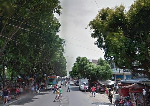 Em Manaus, motorista de ônibus arrasta criança pelo asfalto e foge sem prestar socorro