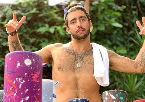 “Daqui a pouco ela acalma”, diz Pedro Scooby após surto de Luana Piovani