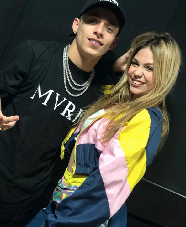 Melody diz que está namorando funkeiro de 17 anos e é desmentida
