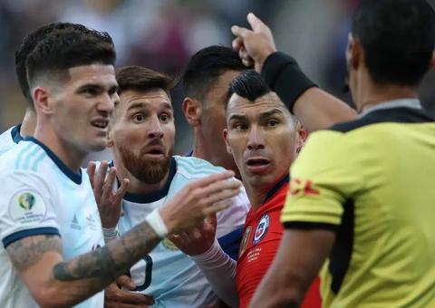 Messi desabafa contra a arbitragem: 'A Copa América está armada para o Brasil'