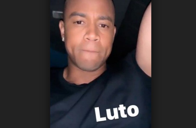  Acidente com caminhão da banda de Léo Santana deixa 2 mortos