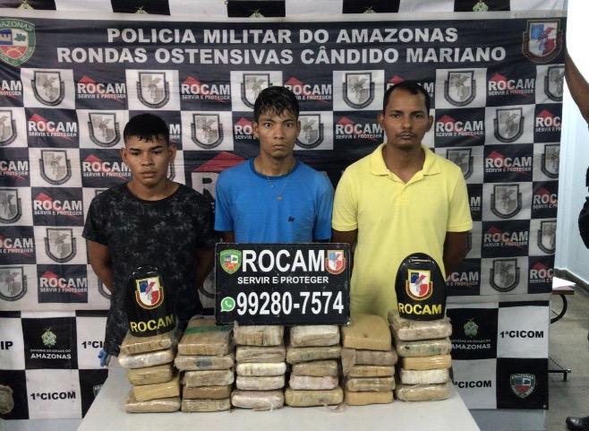 Trio é preso com 30 tabletes de maconha em barco no Porto de Manaus