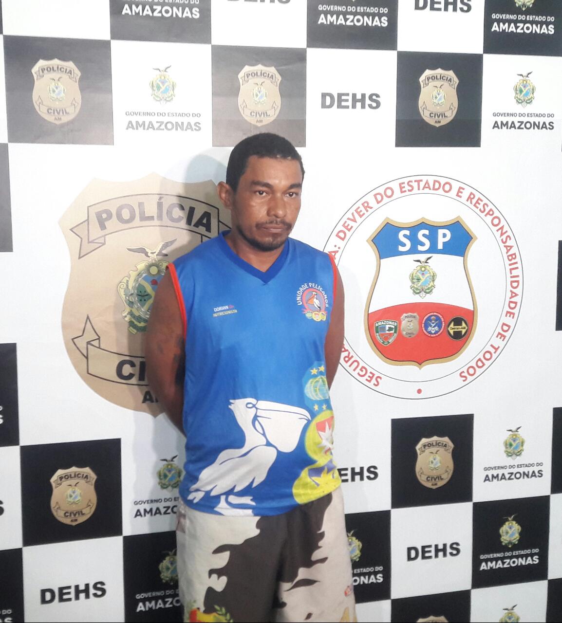 Amigo suspeito de ajudar jovem a matar ex-namorada e atual a terçadadas é preso em Manaus