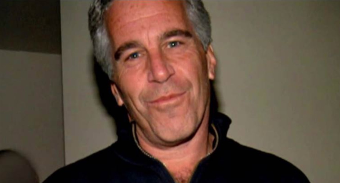 Bilionário americano é acusado de abusar sexualmente de meninas de 14 anos