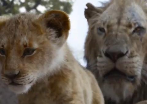 Simba e Scar conversam no comercial de O Rei Leão. Confira