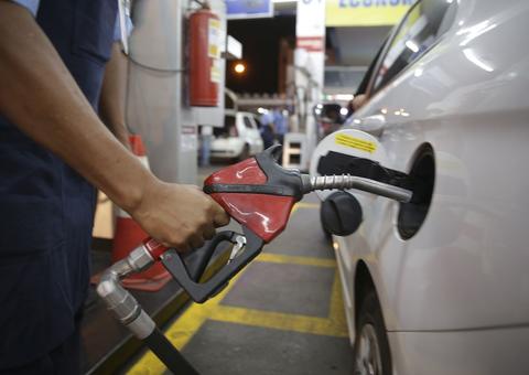 Petrobras reduz gasolina em R$ 0,07 e diesel em R$ 0,08