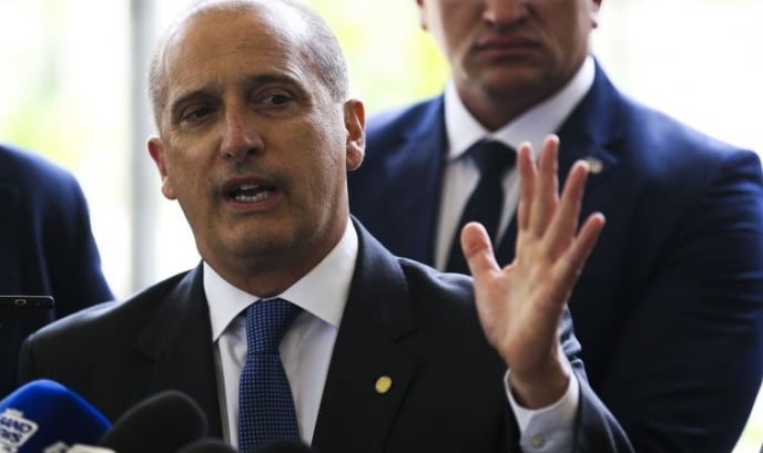 Governo exonera ministros com mandatos para votarem reforma da Previdência