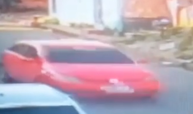 Jovem é assassinado com 9 tiros enquanto trabalhava em distribuidora em Manaus