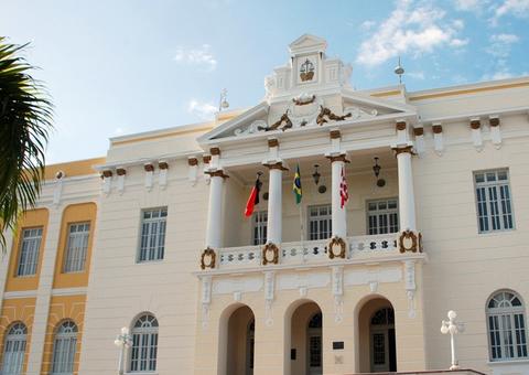 Empresário é condenado a indenizar mulher em R$ 55 mil por 'estelionato sentimental'