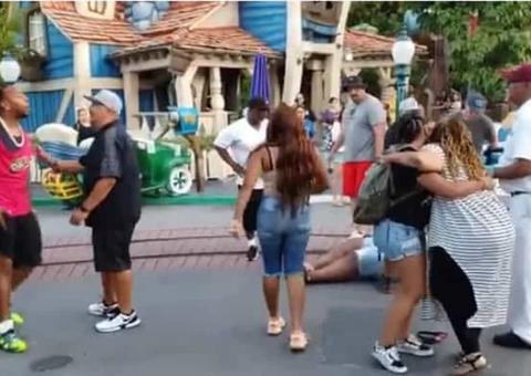 Parque da Disney vira palco de pancadaria entre famílias e imagens viralizam na web