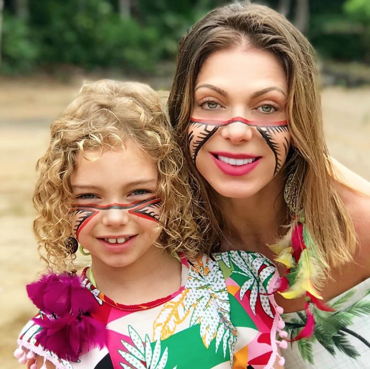 Sheila Mello exalta a Amazônia em viagem a Manaus: 'paraíso, mágico'