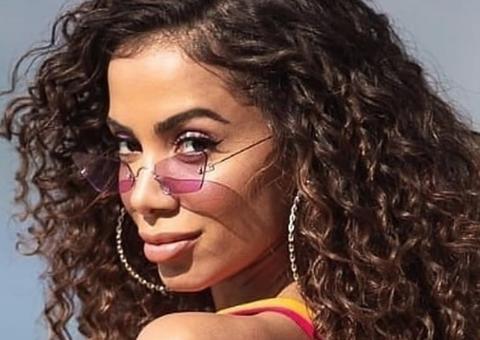 Anitta rebate críticas após divulgar vídeo: 'ficou negra pro clipe?'
