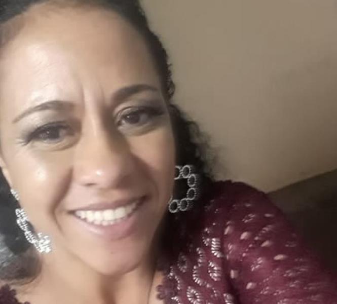 Mulher é encontrada morta com 'recado' em corpo: 'É foda mexer com marido'