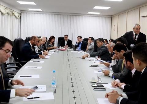 Aleam adia para sexta-feira votação da Lei de Diretrizes Orçamentárias 