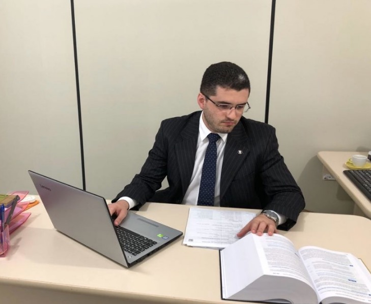 Juiz afasta PM que atirou contra adolescente para apartar briga no Amazonas 