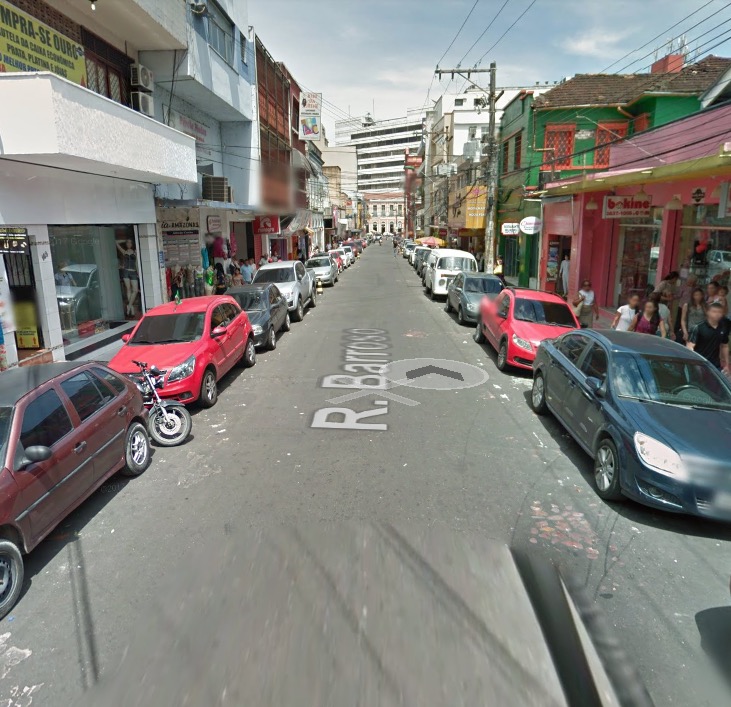 Disputa por clientes entre restaurantes termina com homem baleado em Manaus 