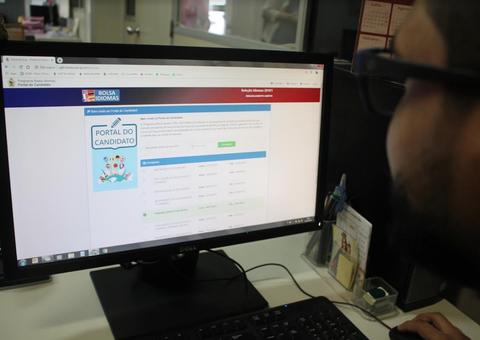 Prazo para remanejamento do Bolsa Idiomas é prorrogado em Manaus