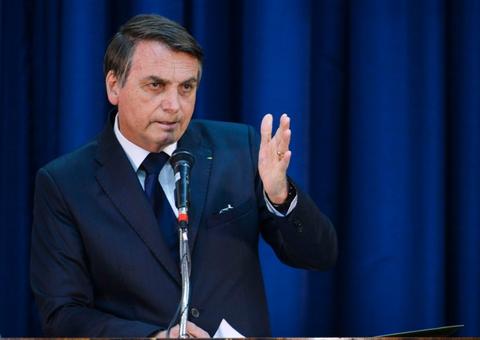 Bolsonaro cogita indicar filho para ser embaixador nos EUA