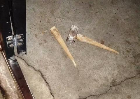 Pastor agride jovem a marretadas durante confusão por causa de cachorro