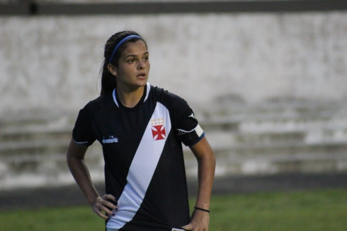 Com gol de Gaby Louvain, as meninas do Vasco vencem o Hulk