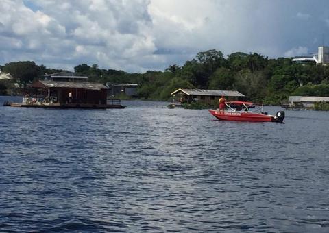 Jovens morrem afogados no rio após caiaque virar no Tarumã, em Manaus