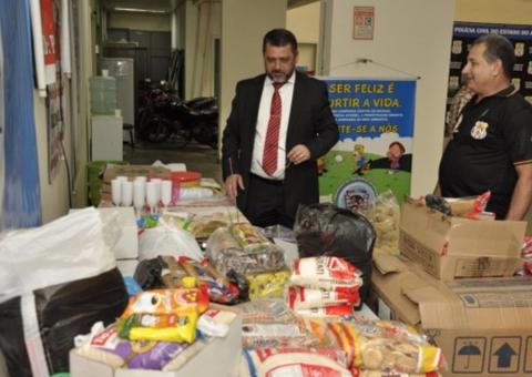 Polícia Civil arrecada doações para vítimas de enchente no Amazonas