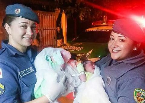 Policiais são surpreendidas com parto de emergência de gêmeos em Manaus 