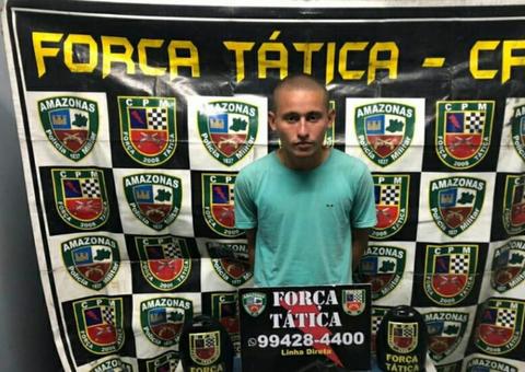Com arma e drogas enterradas no quintal, homem é preso em Manaus