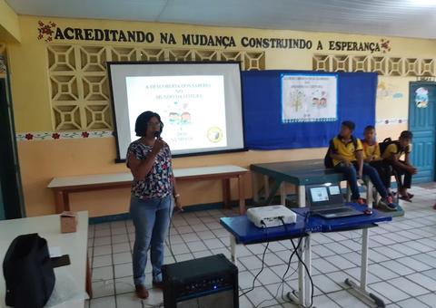 No Amazonas, escola estimula leitura e estudo de matemática