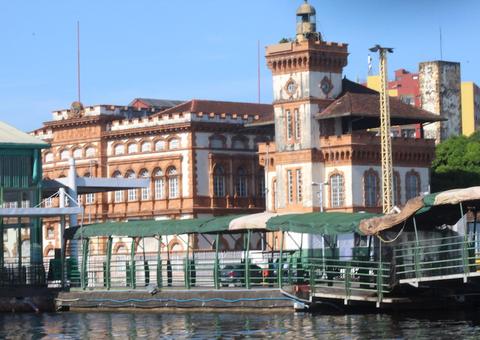 Receita se manifesta sobre portos de Manaus serem ‘porta aberta’ para contrabando 