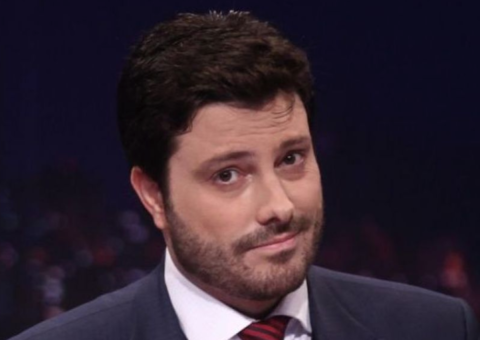 Danilo Gentili é detonado após fazer piada sobre queda de padre Marcelo Rossi 