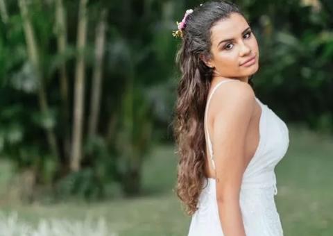 Blogueira abandonada no altar por noivo morre um dia após cerimônia 