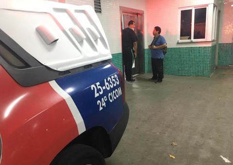 Perseguição policial termina com suspeito baleado nas nádegas em Manaus